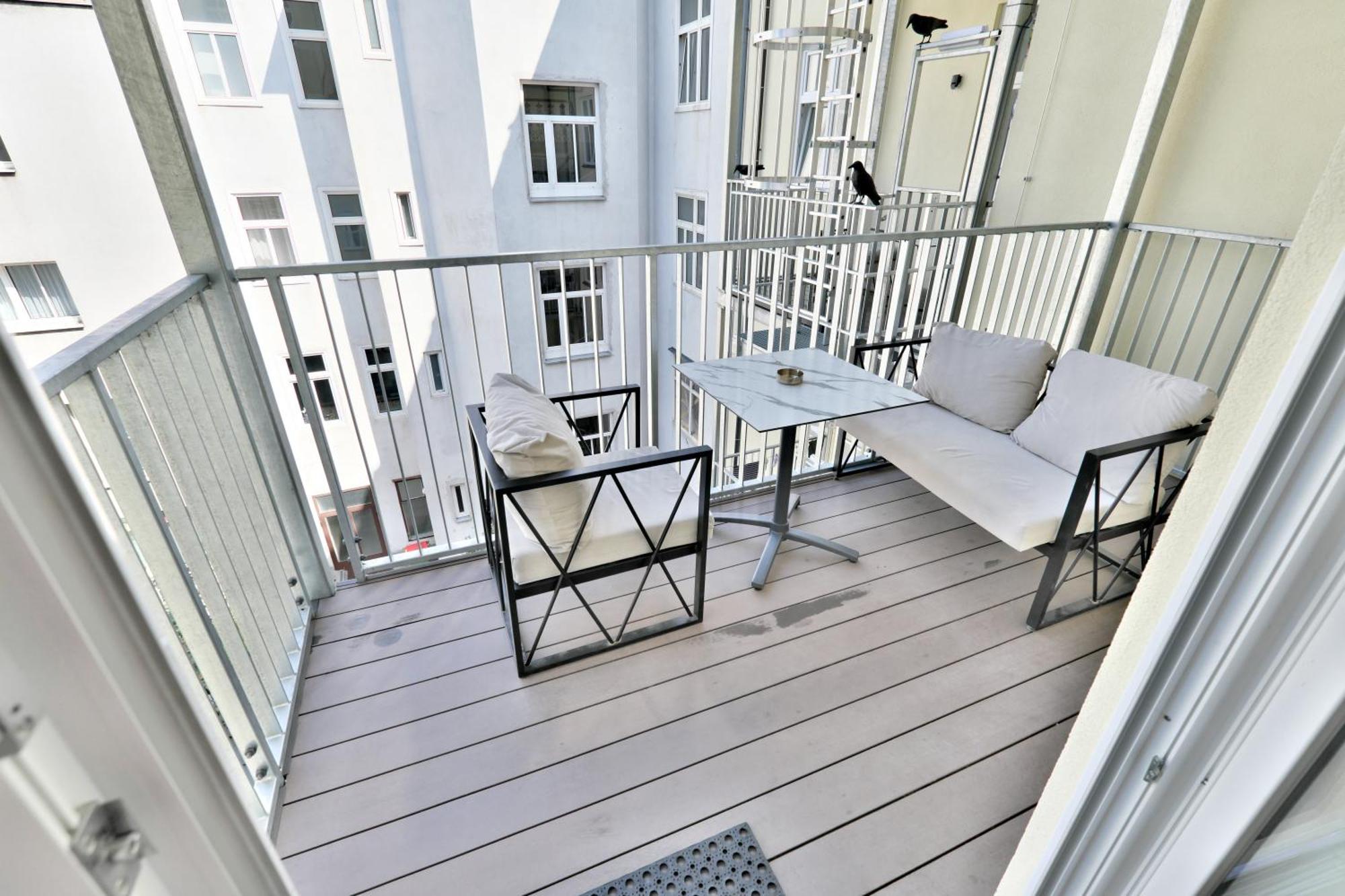 Vienna Lotus Apartments Room photo
